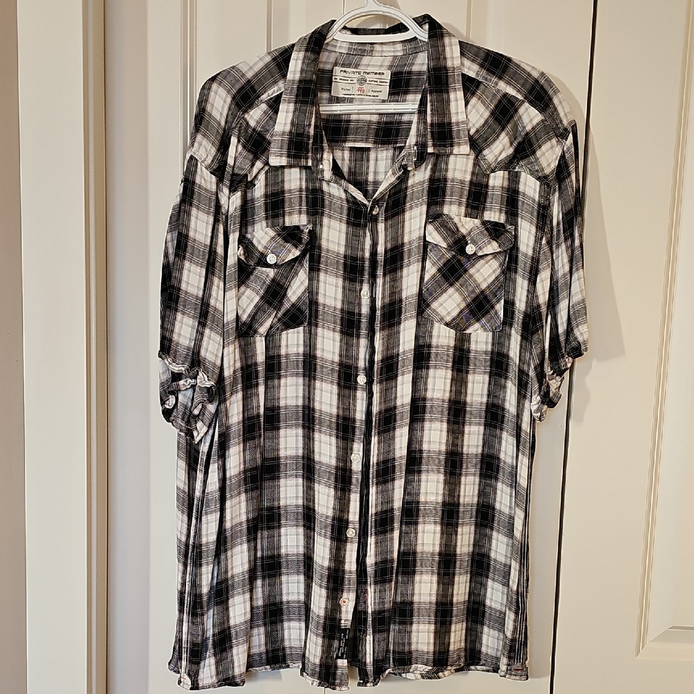 2XL Men's Black and White Plaid Short Sleeve casual dress Shirt